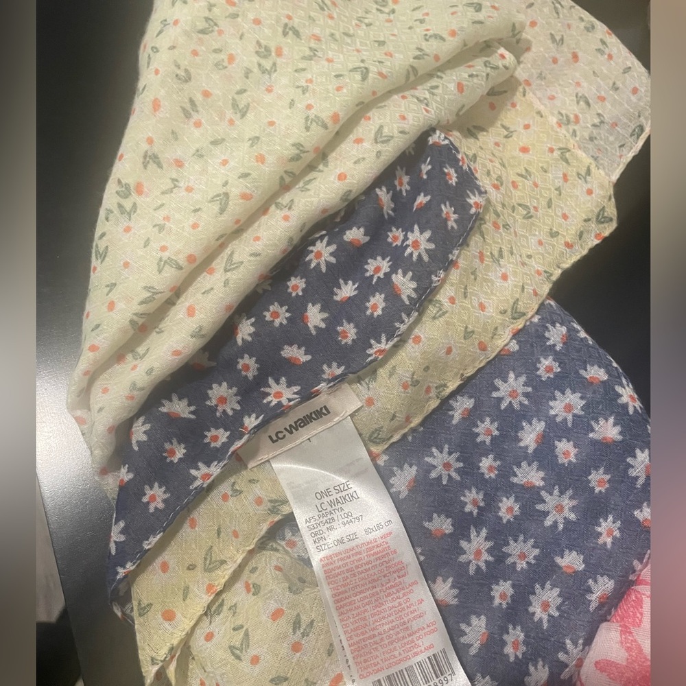 Scarf Bundle - image 7